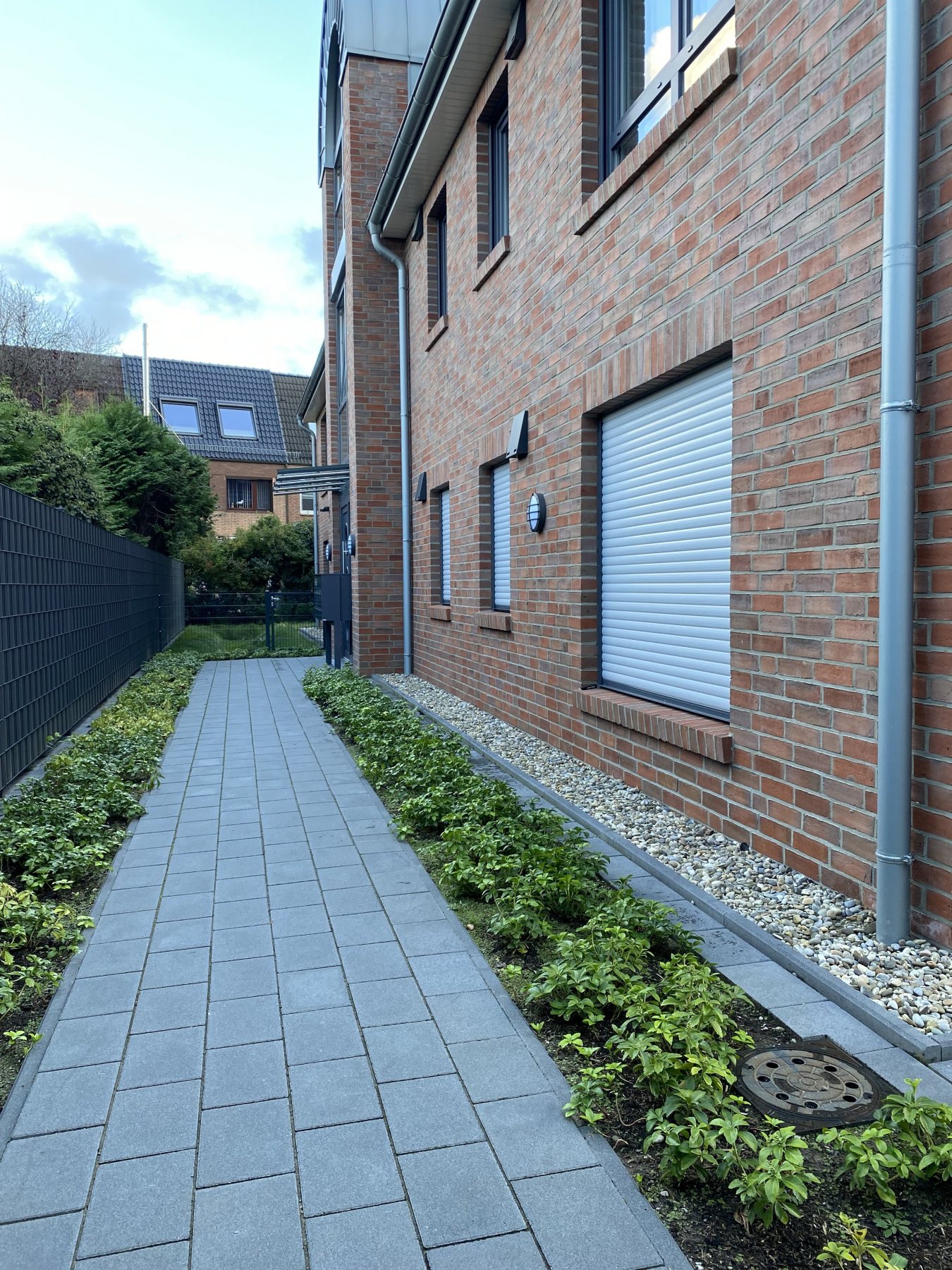 Altersgerechte 3 Zimmer Erdgeschosswohnung mit Terrasse und Garten
